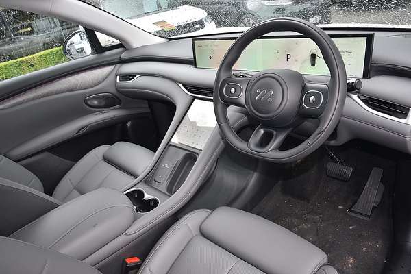 2025 MG IM6 Performance S12L