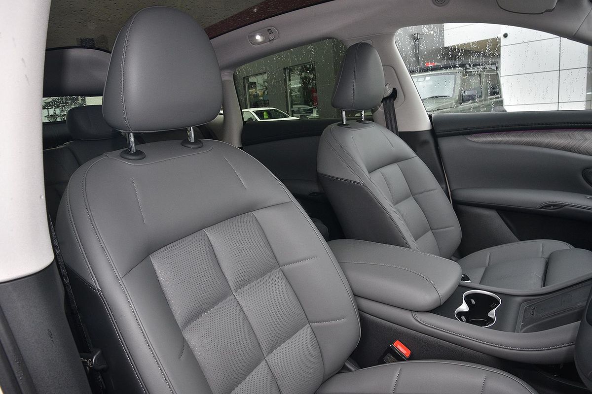 2025 MG IM6 Performance S12L