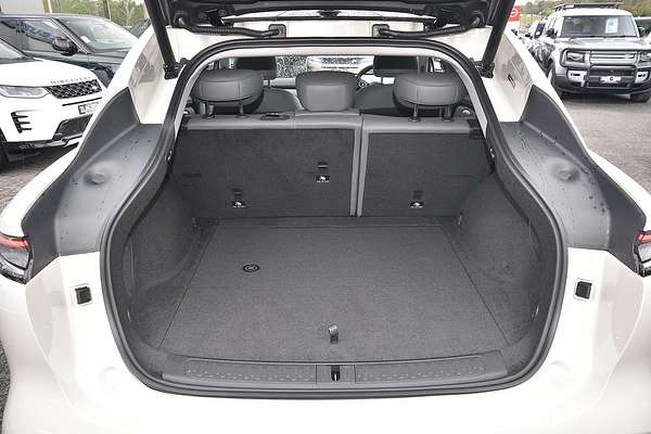 2025 MG IM6 Performance S12L