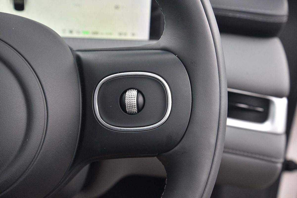 2025 MG IM6 Performance S12L