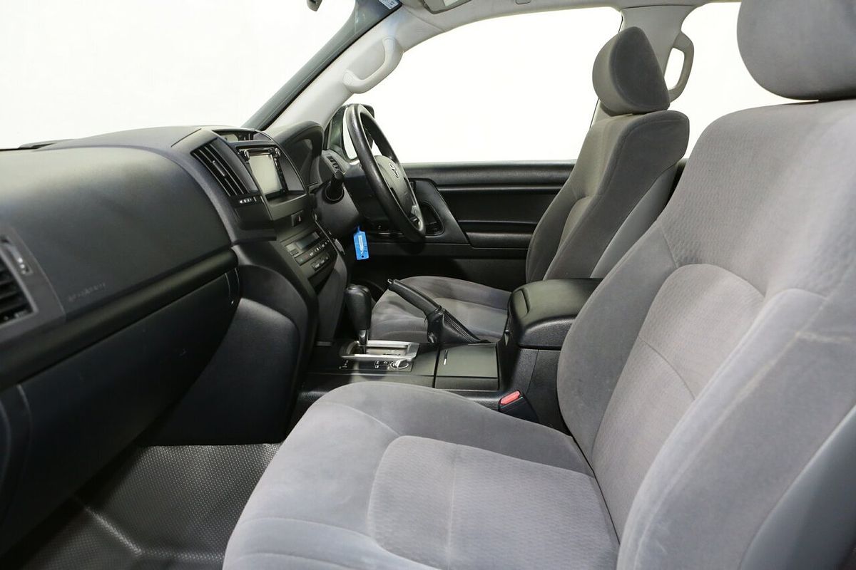 2017 Toyota Landcruiser GX VDJ200R