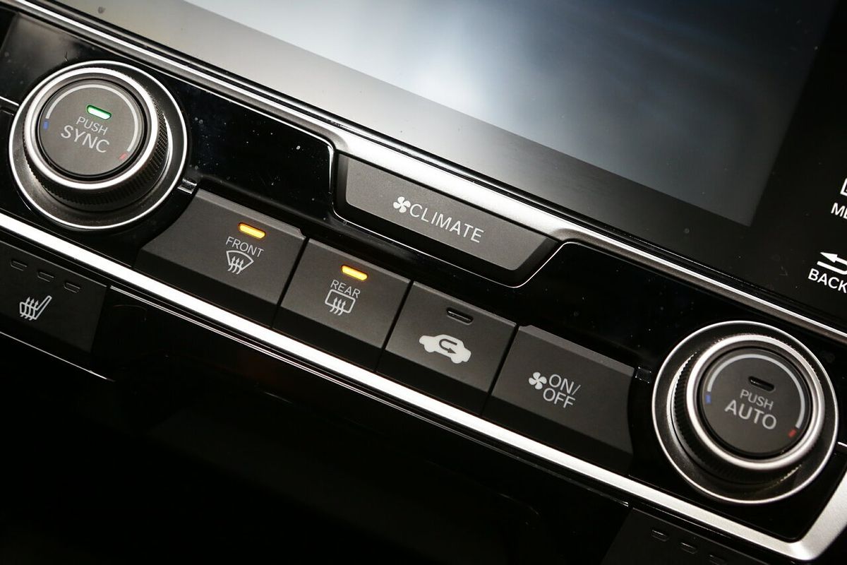 2016 Honda Civic VTi-LX 10th Gen