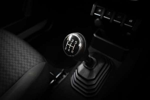 2022 Suzuki Jimny Heritage Edition GJ