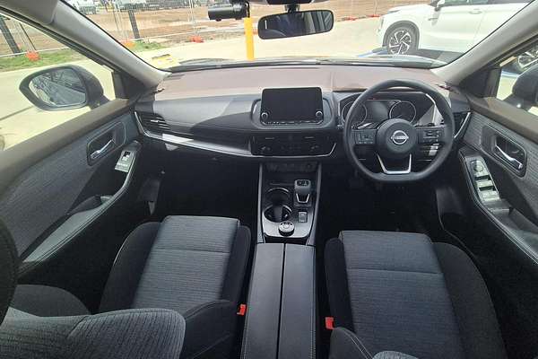 2025 Nissan X-TRAIL ST T33