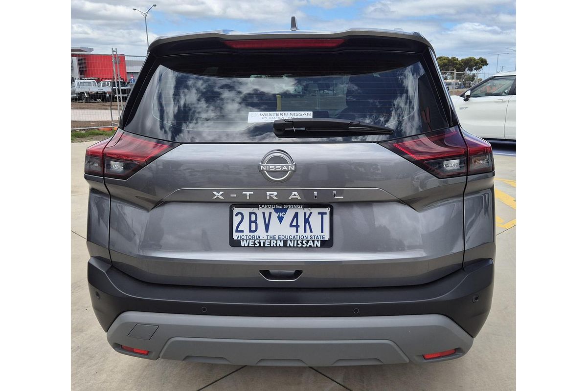 2025 Nissan X-TRAIL ST T33