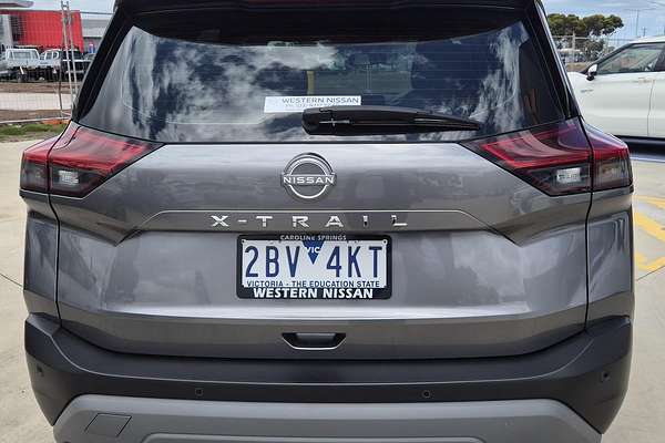 2025 Nissan X-TRAIL ST T33