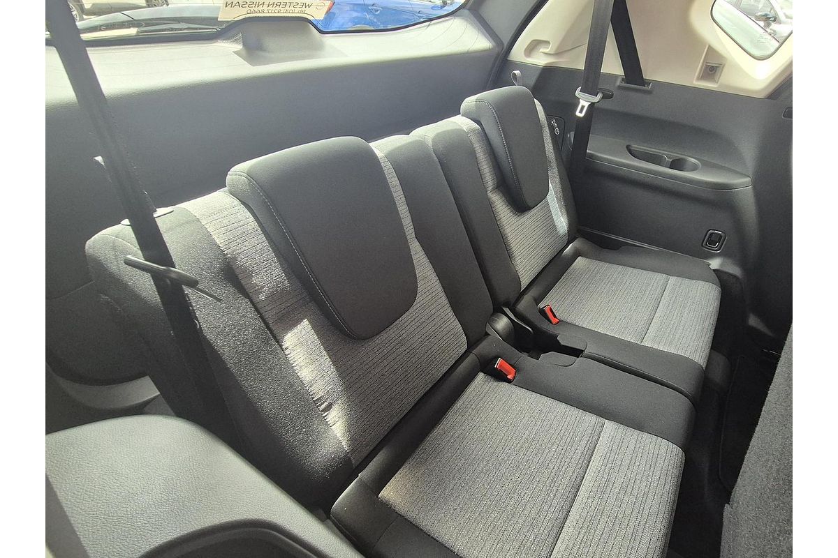 2025 Nissan X-TRAIL ST T33