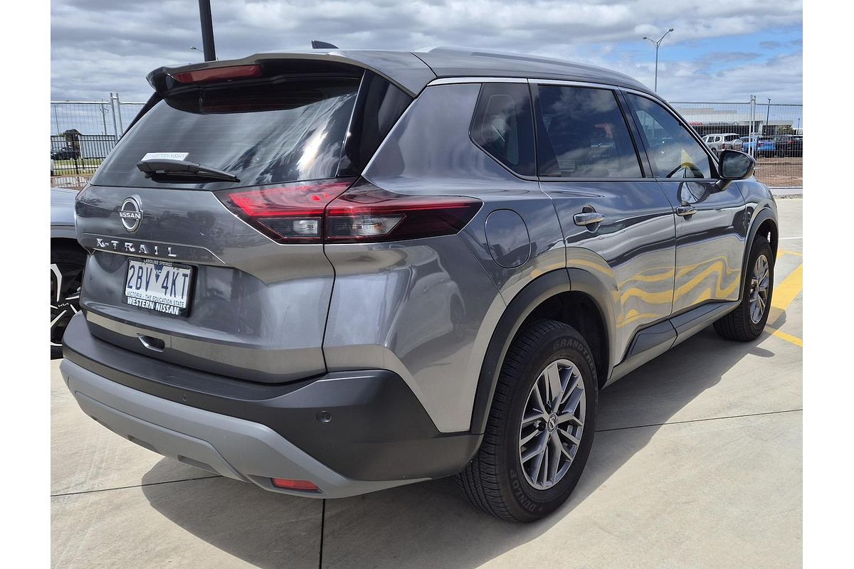 2025 Nissan X-TRAIL ST T33