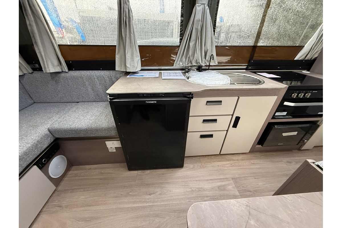 2025 Jayco SWAN CAMPER OB.CP-MY25