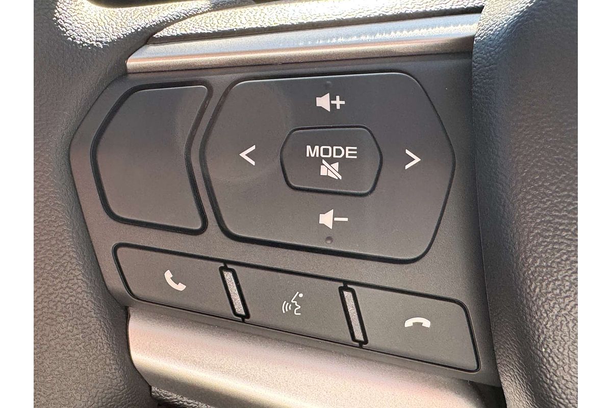 2025 Isuzu D-MAX SX 4X4