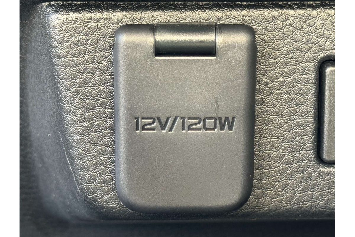 2025 Isuzu D-MAX SX 4X4