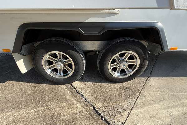 2017 Jayco SILVERLINE 21.65-3.sl-my17