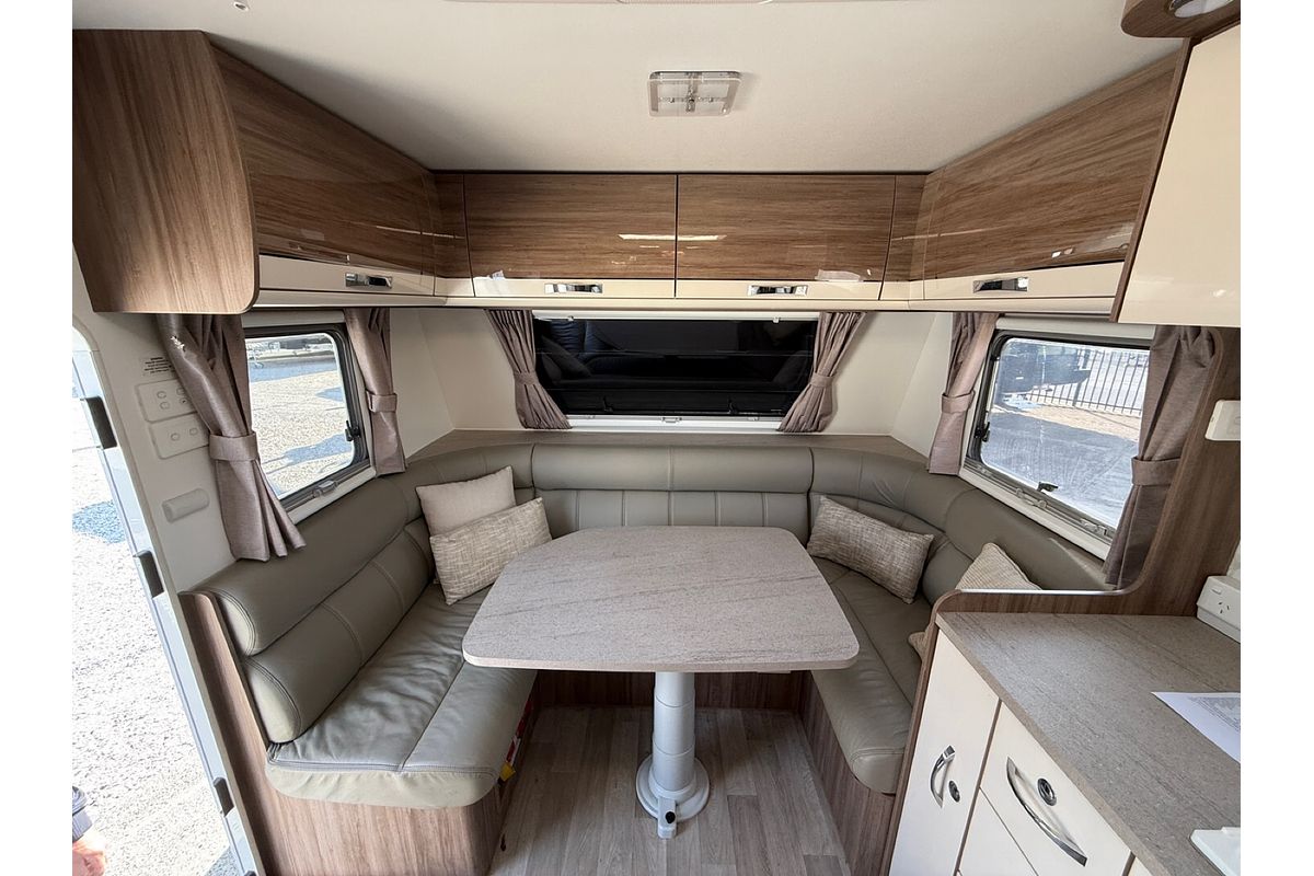 2017 Jayco SILVERLINE 21.65-3.sl-my17