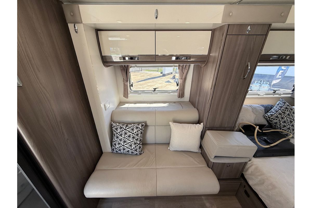 2018 Jayco SILVERLINE 21.65-4.ob.sl-my18