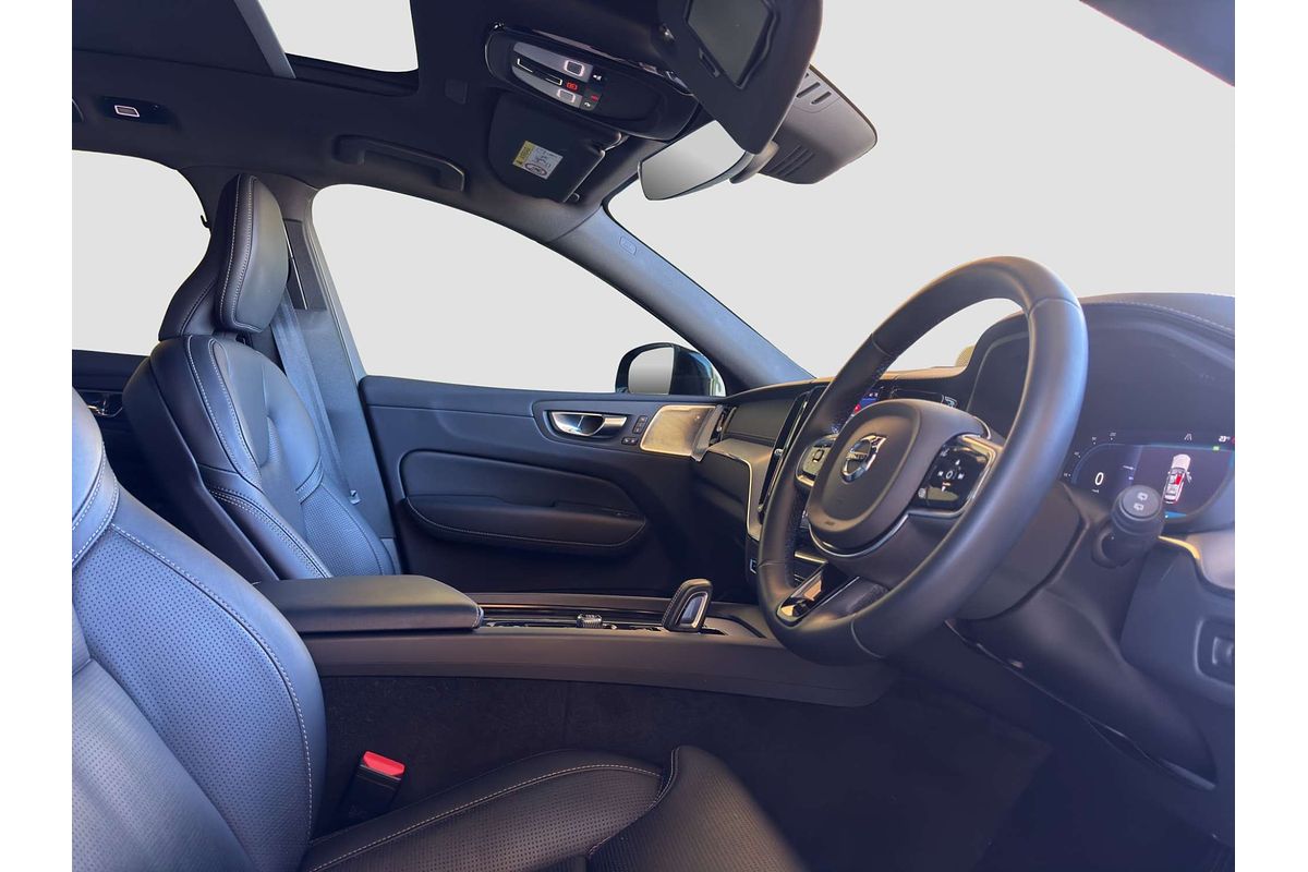 2021 Volvo XC60 B6 R-DESIGN MHEV 246 MY22