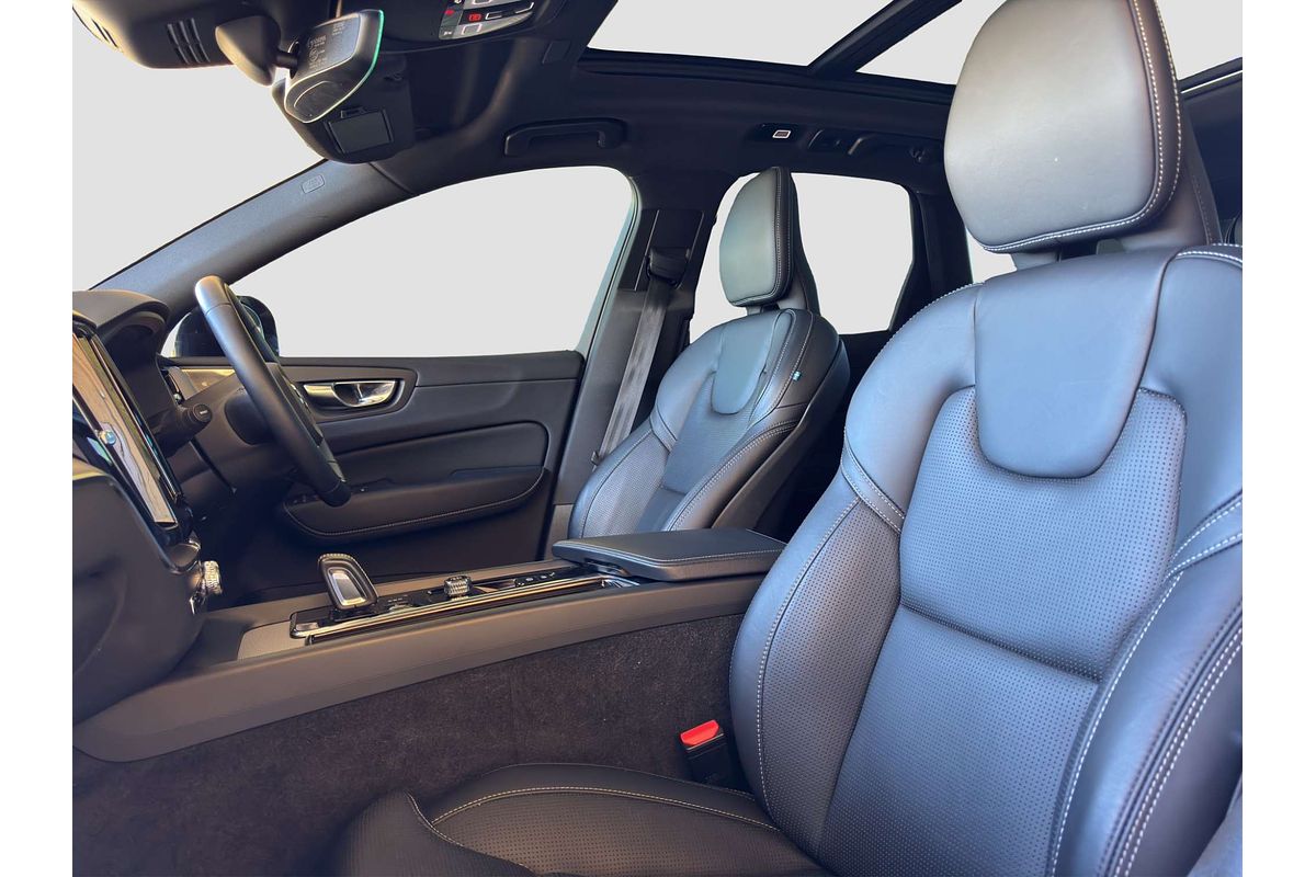 2021 Volvo XC60 B6 R-DESIGN MHEV 246 MY22