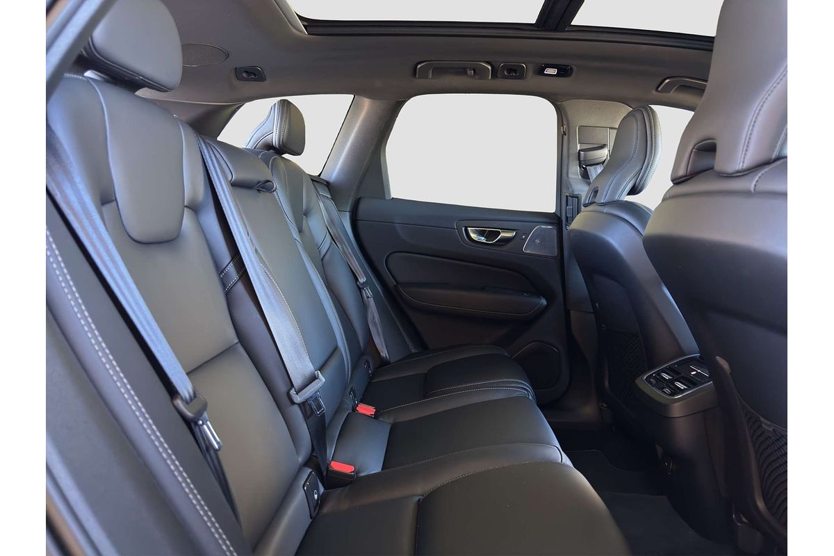 2021 Volvo XC60 B6 R-DESIGN MHEV 246 MY22