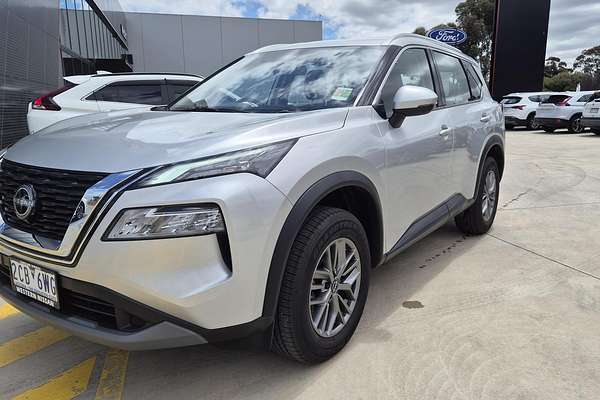2024 Nissan X-TRAIL ST T33