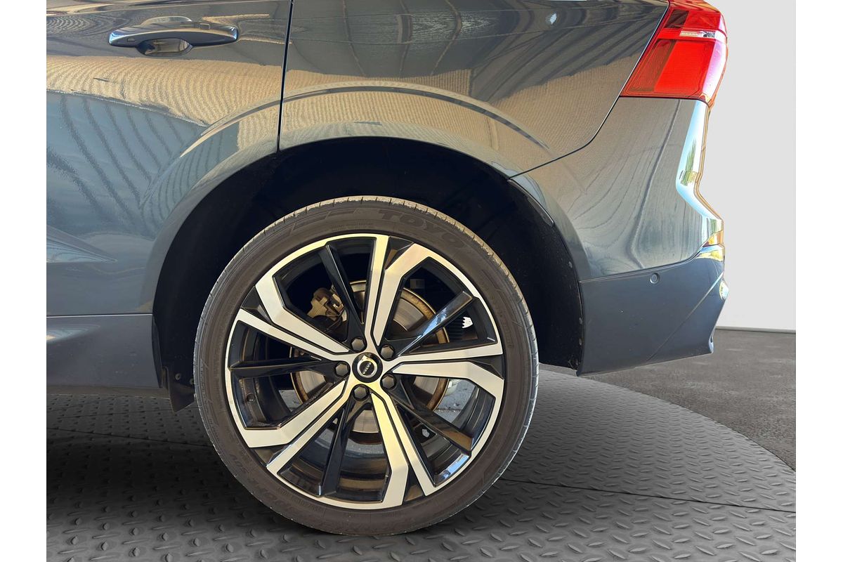 2021 Volvo XC60 B6 R-DESIGN MHEV 246 MY22