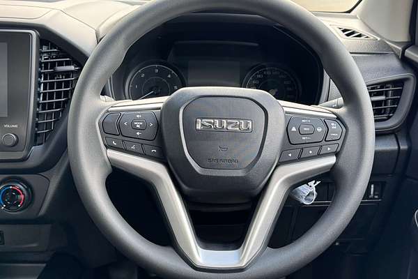 2025 Isuzu D-MAX SX 4X4