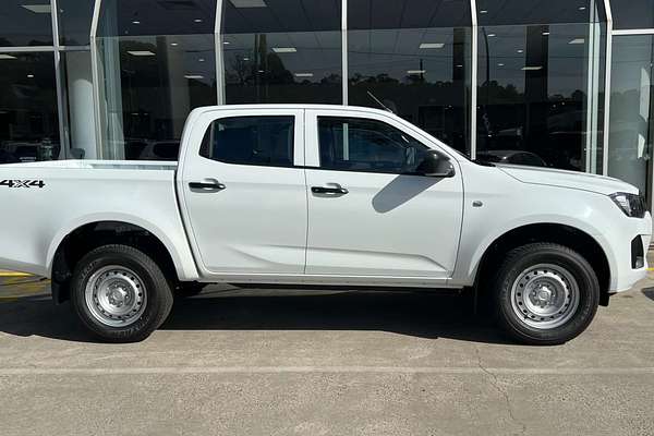 2025 Isuzu D-MAX SX 4X4