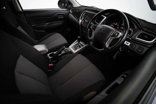 2021 Mitsubishi Triton GLX-R MR 4X4