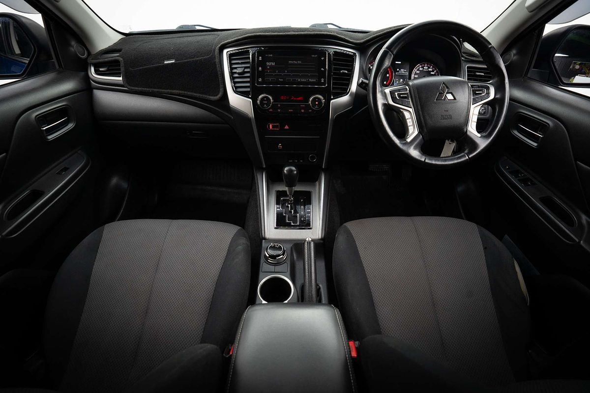 2021 Mitsubishi Triton GLX-R MR 4X4