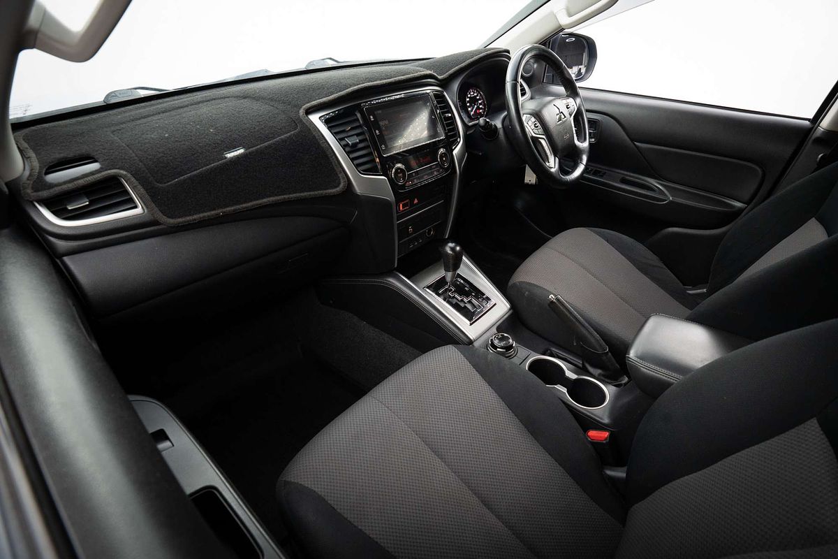 2021 Mitsubishi Triton GLX-R MR 4X4