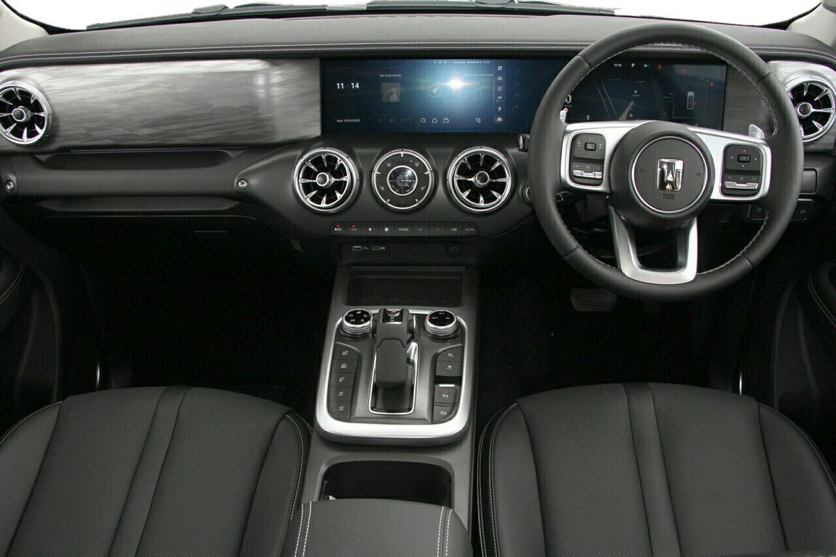 2025 GWM Tank 300 Ultra P01