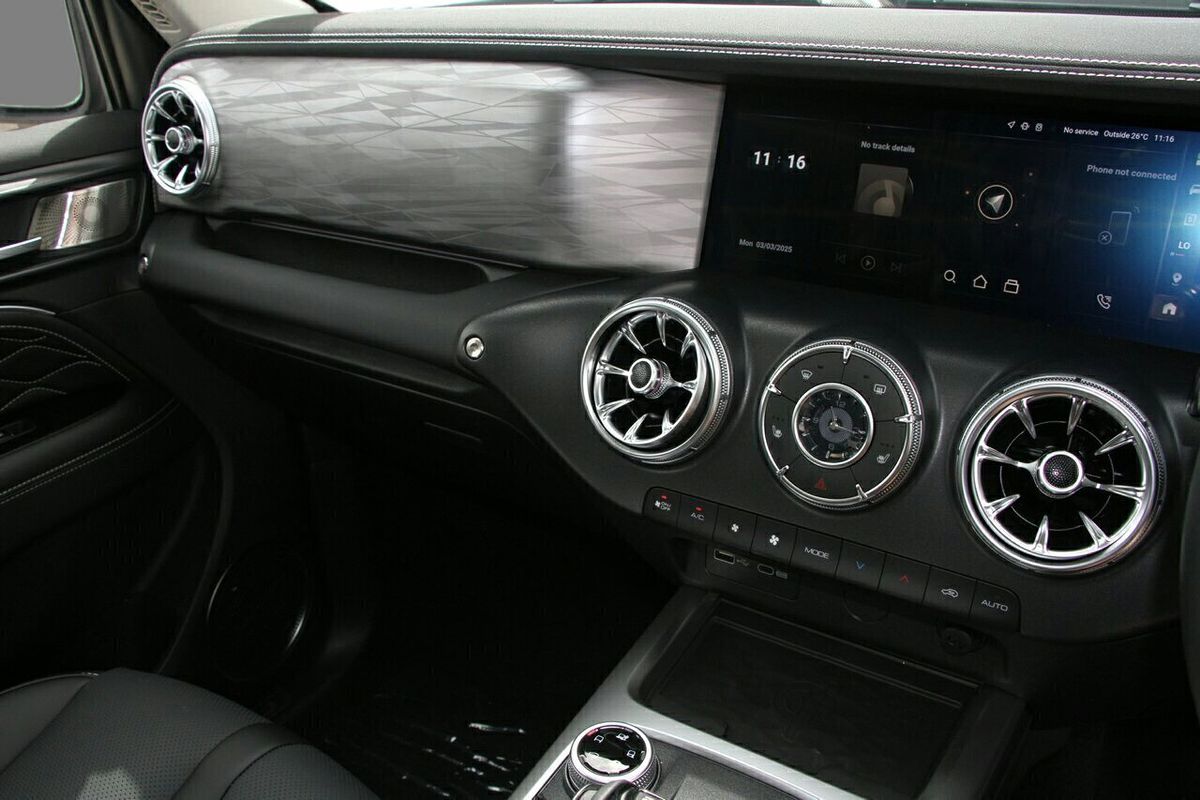 2025 GWM Tank 300 Ultra P01