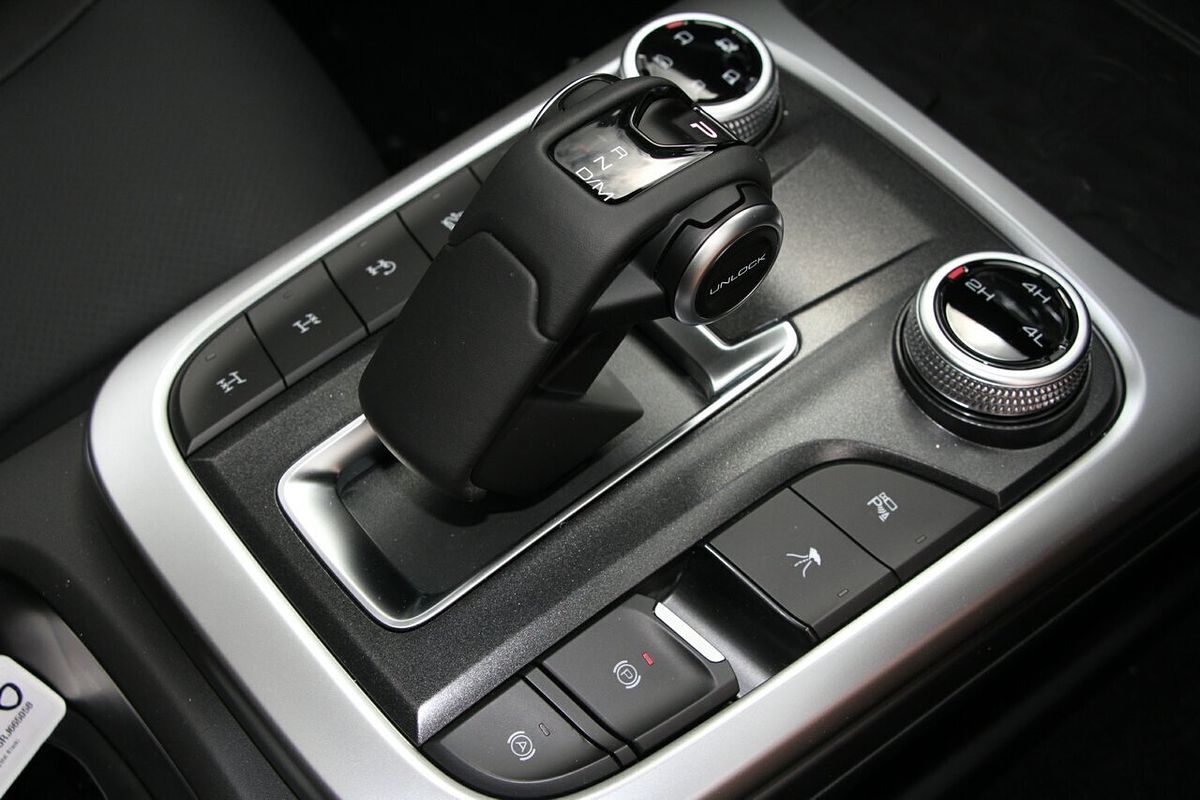 2025 GWM Tank 300 Ultra P01