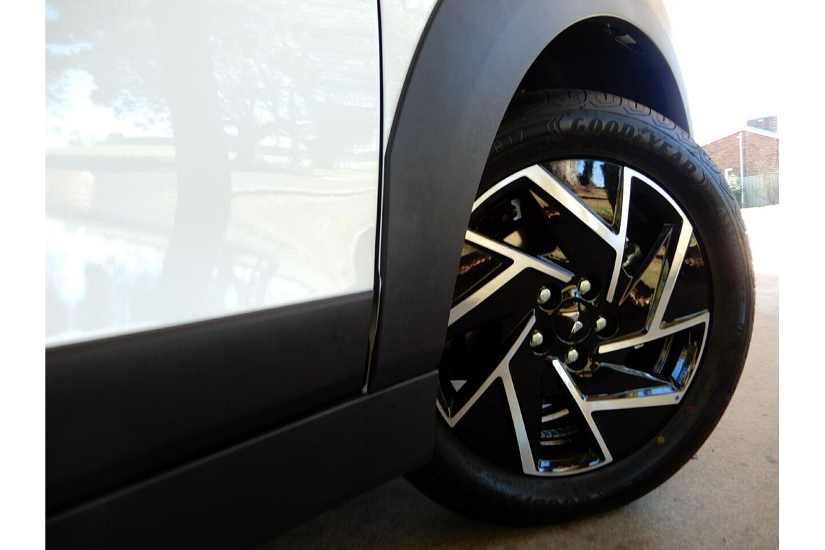 2025 Mahindra XUV 3XO AX7L