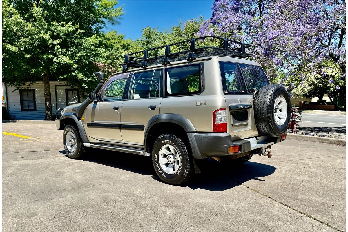 2003 Nissan Patrol ST GU III