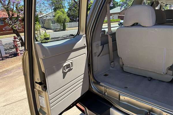 2003 Nissan Patrol ST GU III