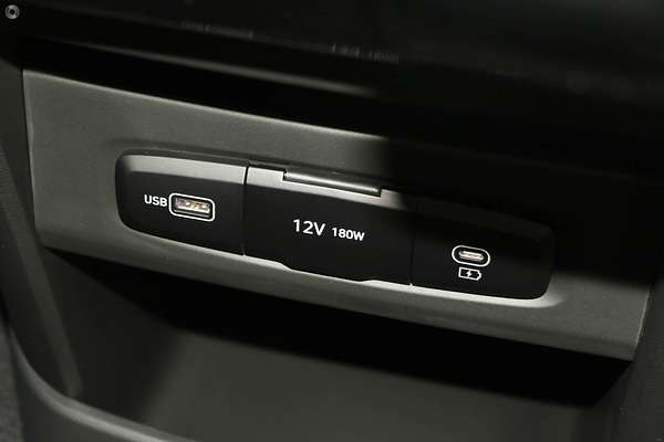 2025 Hyundai STARIA US4.V3