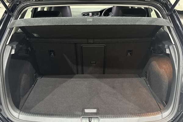 2016 Volkswagen Golf 110TDI Highline 7