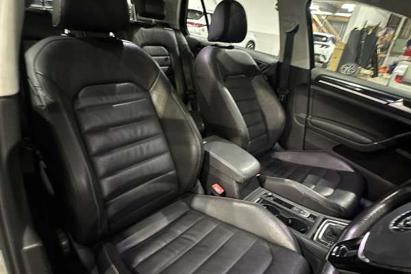 2016 Volkswagen Golf 110TDI Highline 7