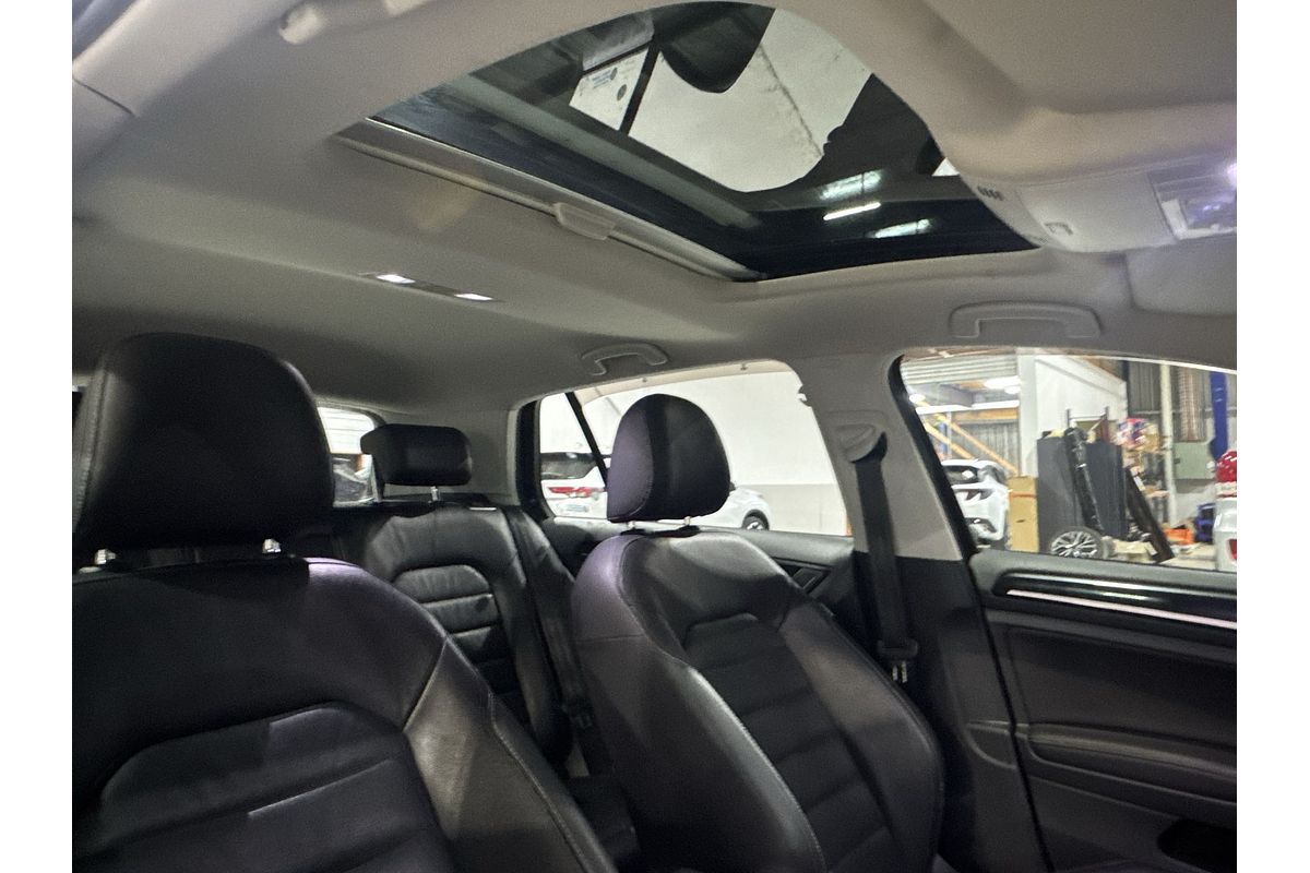 2016 Volkswagen Golf 110TDI Highline 7