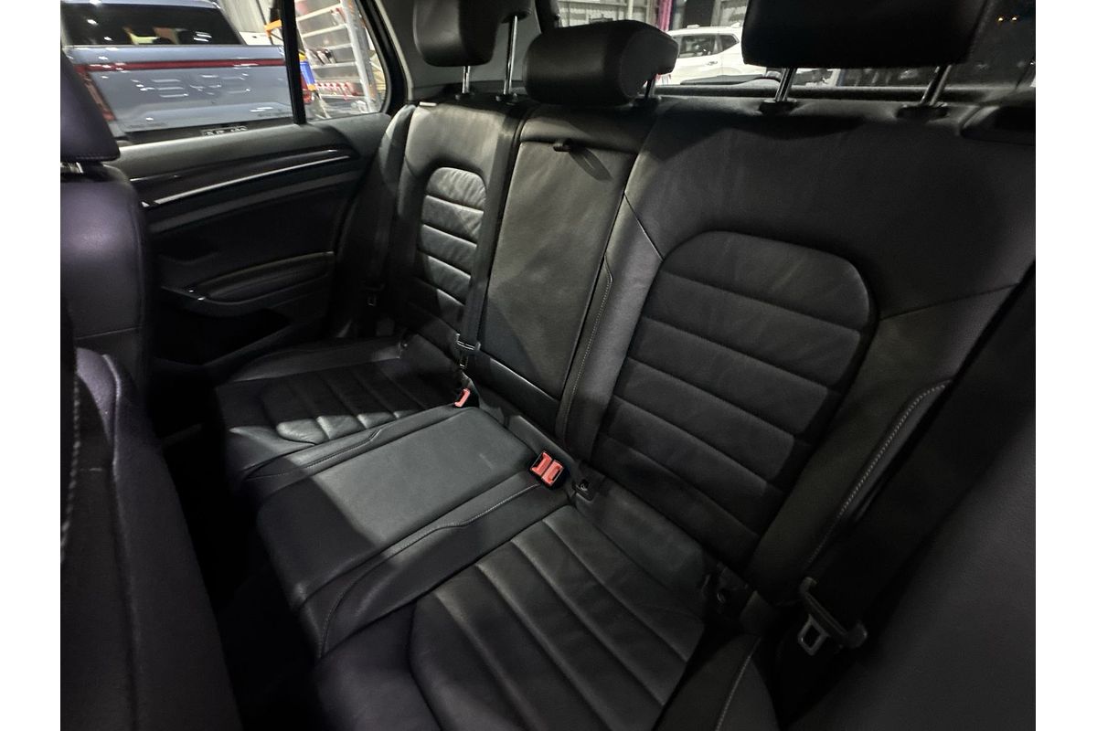 2016 Volkswagen Golf 110TDI Highline 7