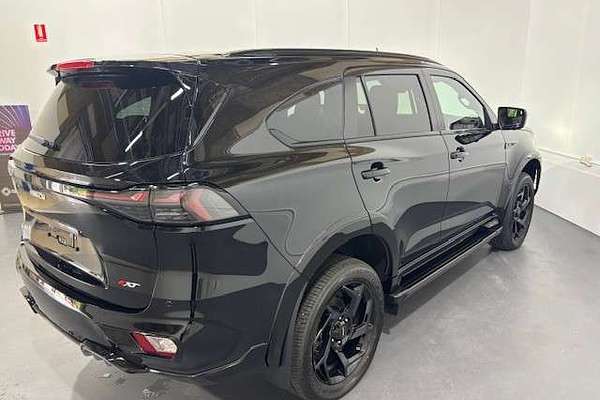 2025 Isuzu MU-X X-TERRAIN