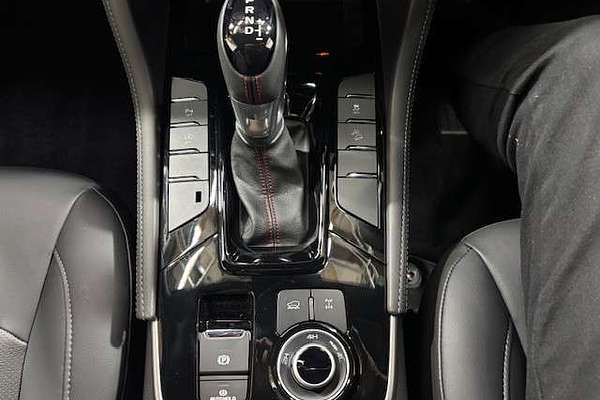 2025 Isuzu MU-X X-TERRAIN