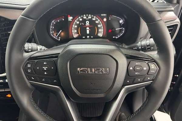 2025 Isuzu MU-X X-TERRAIN