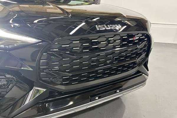 2025 Isuzu MU-X X-TERRAIN