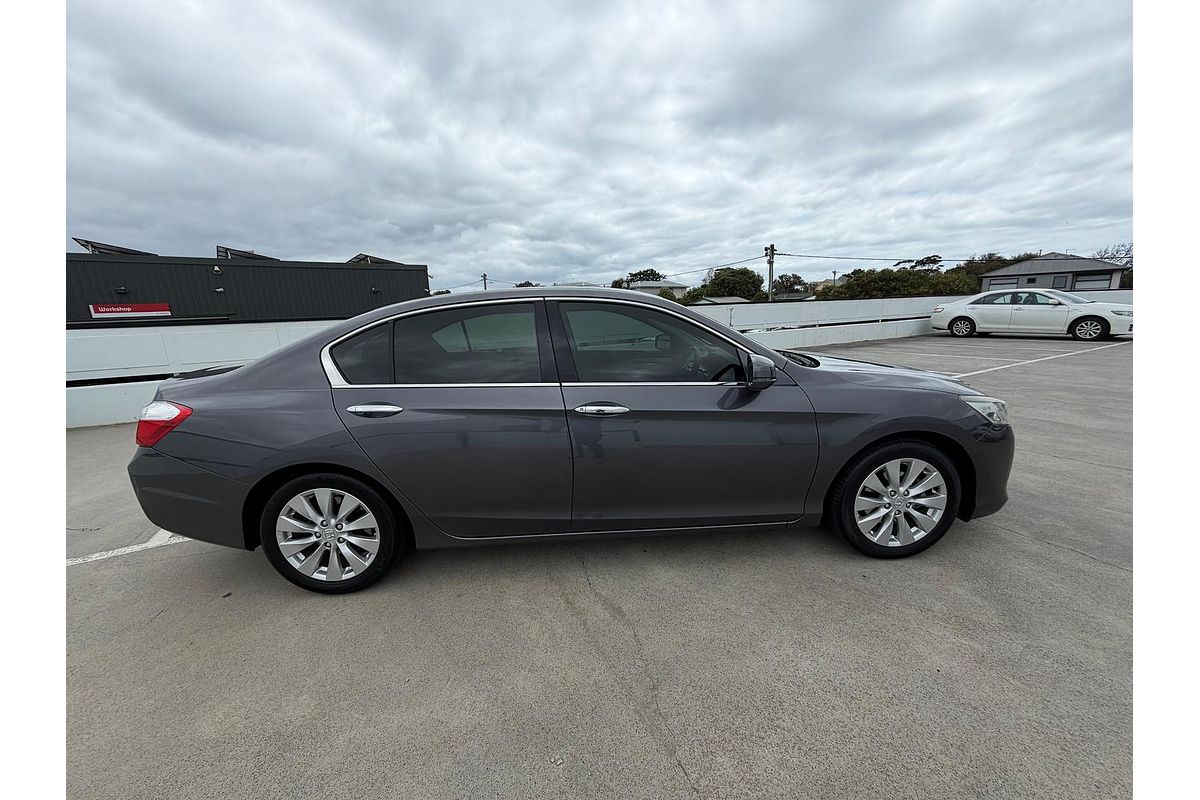 2013 Honda Accord VTi-S 9th Gen