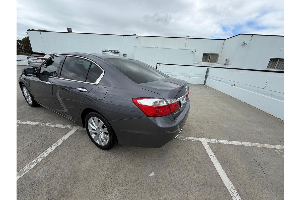 2013 Honda Accord VTi-S 9th Gen