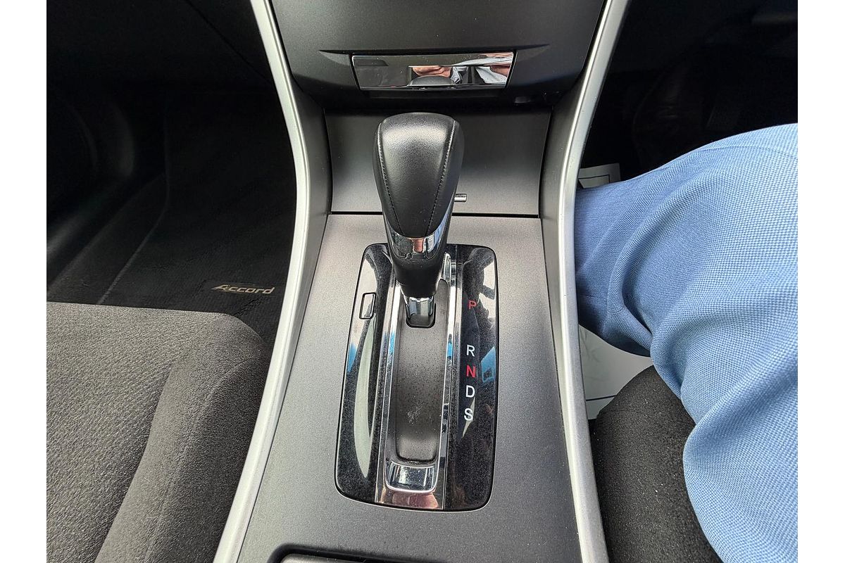 2013 Honda Accord VTi-S 9th Gen