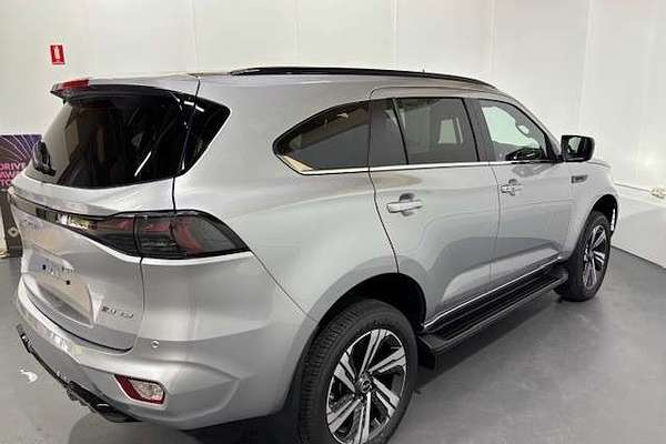 2025 Isuzu MU-X X-TERRAIN