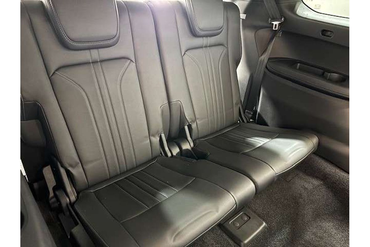 2025 Isuzu MU-X X-TERRAIN