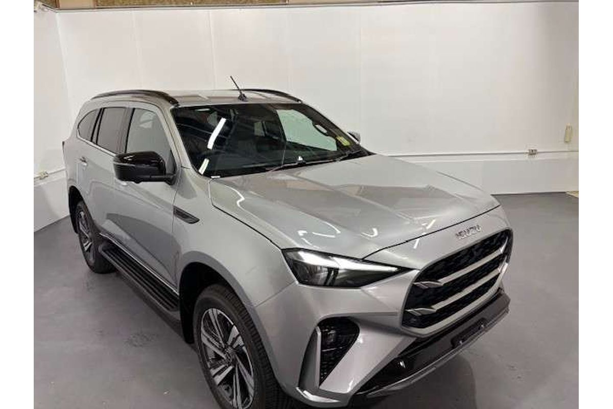 2025 Isuzu MU-X X-TERRAIN