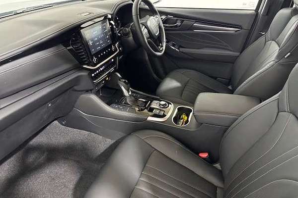 2025 Isuzu MU-X X-TERRAIN